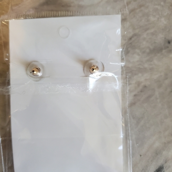 NEW tortoise shell & gold hexagon earrings - Picture 5 of 5